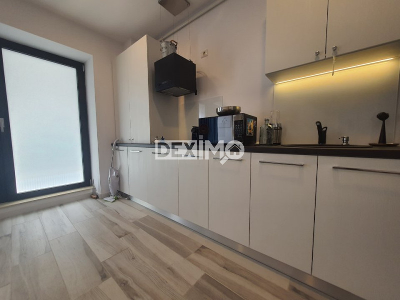 STUDIO MAMAIA-ZONA HOTEL OPERA-PARTEA CU MAREA-MOBILAT