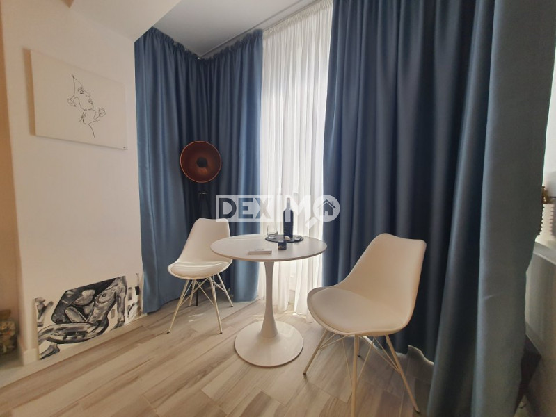 STUDIO MAMAIA-ZONA HOTEL OPERA-PARTEA CU MAREA-MOBILAT