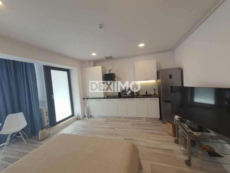 STUDIO MAMAIA-ZONA HOTEL OPERA-PARTEA CU MAREA-MOBILAT