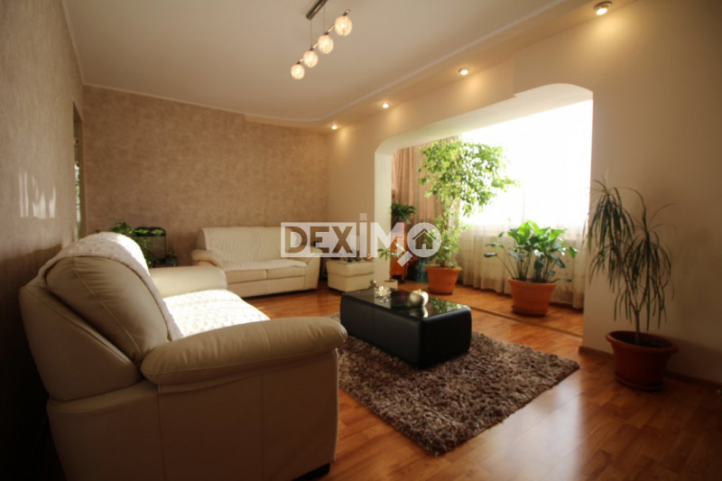 Apartament 4 Camere - Zona Eden - Centrala Pe Gaze - Negociabil !