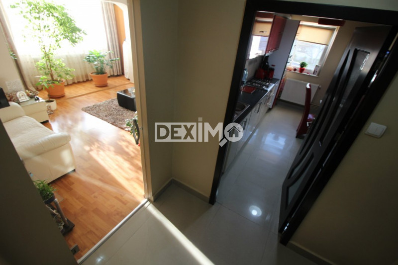 Apartament 4 Camere - Zona Eden - Centrala Pe Gaze - Negociabil !