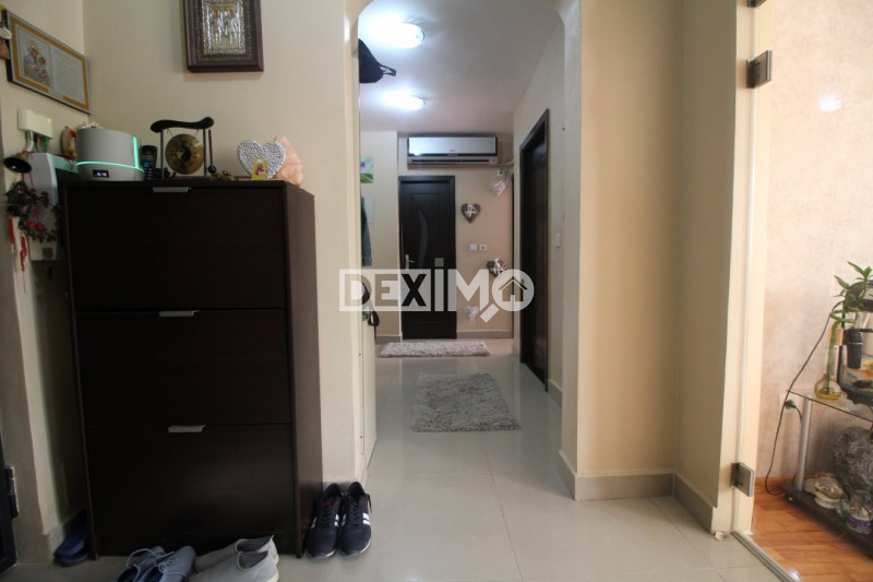 Apartament 4 Camere - Zona Eden - Centrala Pe Gaze - Negociabil !