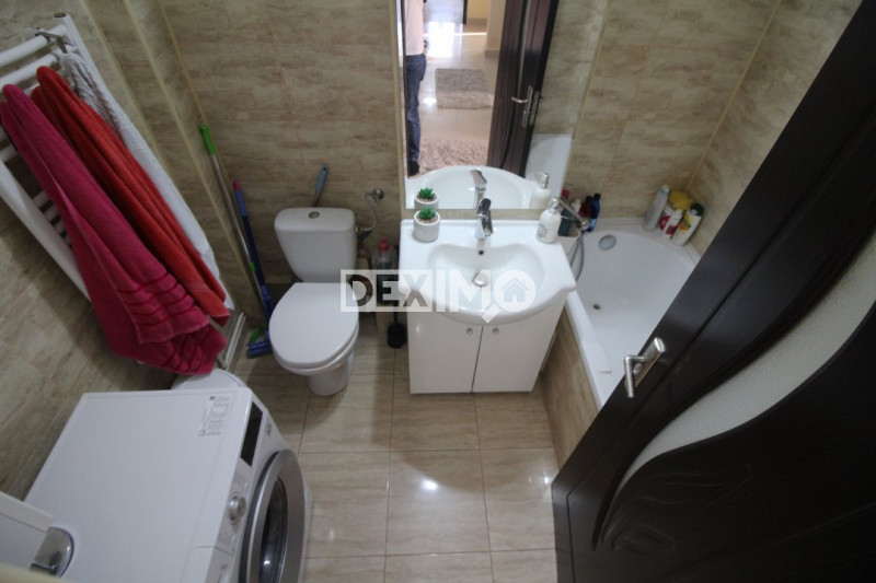 Apartament 4 Camere - Zona Eden - Centrala Pe Gaze - Negociabil !