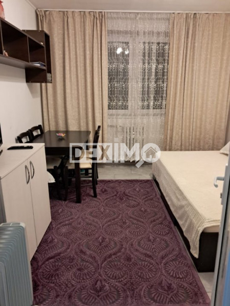 Garsoniera - Zona CET - Etaj 1 - Renovata