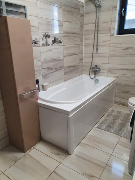 Apartament 3 Camere Decomandate - Zona Tomis Plus - Parter - Mobilat