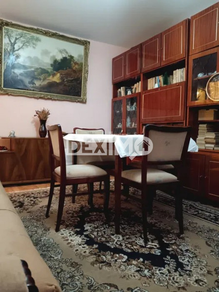 Apartament 3 Camere Decomandate - ICIL - Etaj 2 - Gaze La Usa