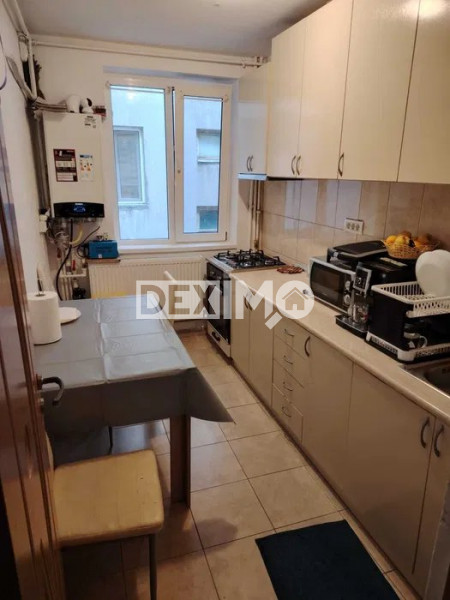 Apartament 3 Camere - Zona Far - Etaj 2 - Centrala Pe Gaze