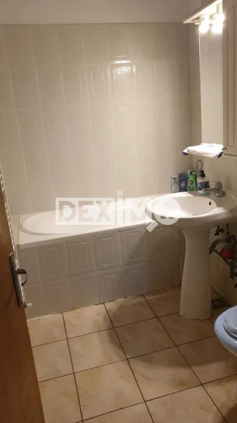 Apartament 3 Camere - Zona Tomis 3 - Etaj 3 - Mobilat - Centrala Gaze