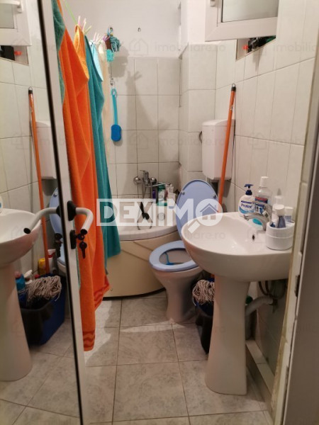 Apartament 3 Camere Semidecomandate - Zona Tomis Nord - Parter 