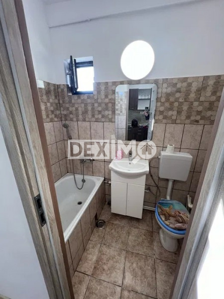 Garsoniera Imbunatatita - CET - Bucatarie Mobilata Si Utilata