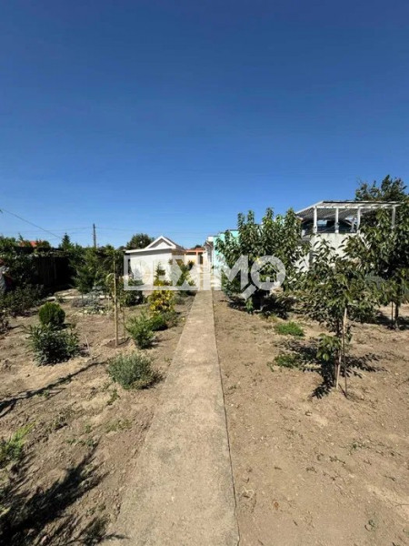 Casa 4 Camere - Teren 821 Mp - Lumina - Centrala Pe Gaze