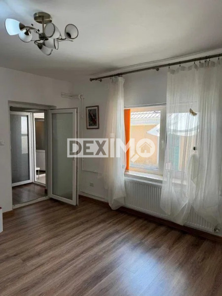 Casa 4 Camere - Teren 821 Mp - Lumina - Centrala Pe Gaze