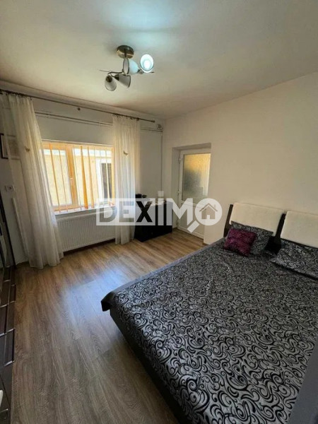 Casa 4 Camere - Teren 821 Mp - Lumina - Centrala Pe Gaze