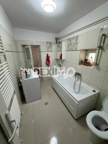 Casa 4 Camere - Teren 821 Mp - Lumina - Centrala Pe Gaze