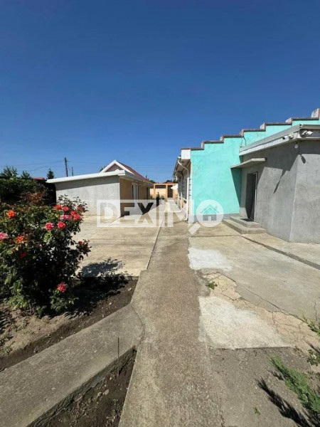 Casa 4 Camere - Teren 821 Mp - Lumina - Centrala Pe Gaze