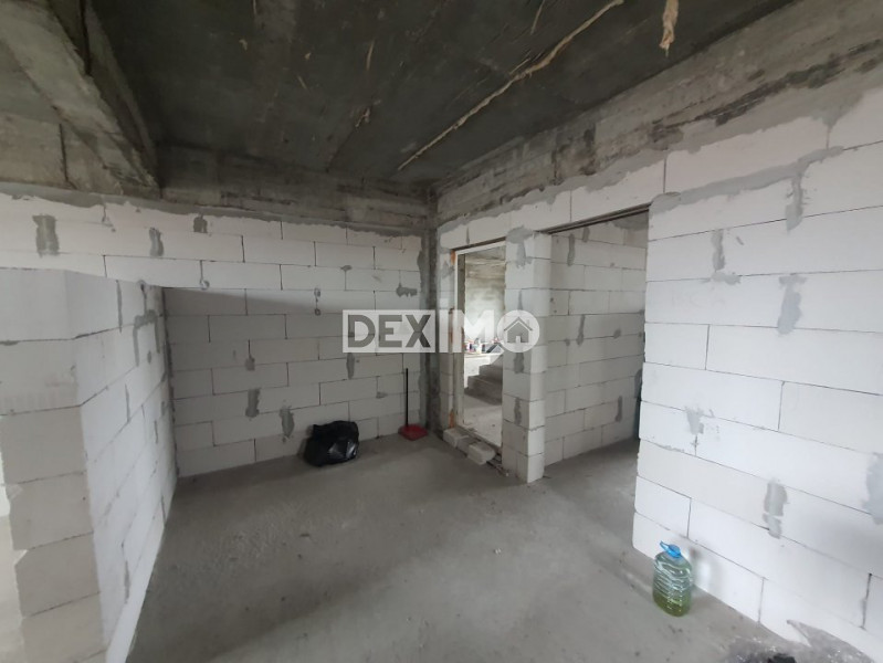 EXCLUSIV!INEL I-INSTITUTUL DE MARINA APARTAMENT CU 2 CAMERE LOC PARCARE IN GARAJ