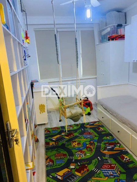 Apartament 3 Camere - Zona Far - Etaj 1 - Mobilat - Centrala Pe Gaze