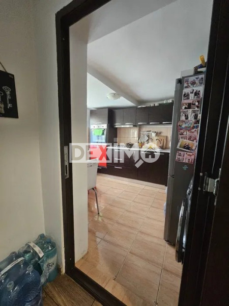 LAZU-CASA 4 CAMERE DESCHIDERE 12 M RENOVATA 