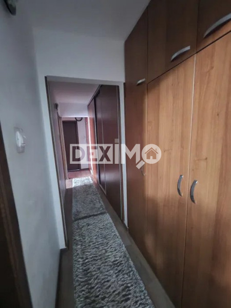 Apartament 3 Camere - Zona CET - Etaj 3 - Mobilat Complet