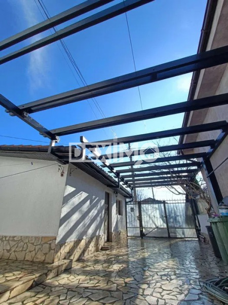 Vila Dubla - Perfecta Pentru Doua Familii - La Cheie !!!