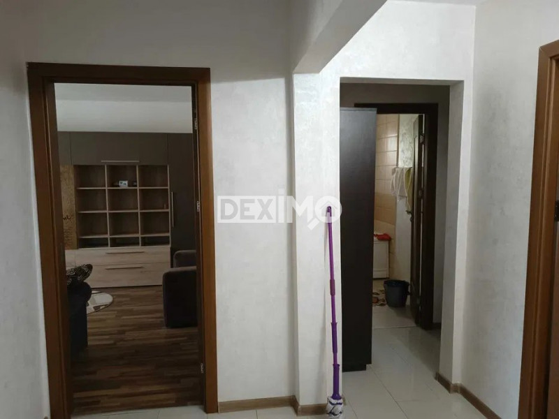 INEL II-APARTAMENT CU 4 CAMERE MOBILAT COMPLET GAZE LOC PARCARE