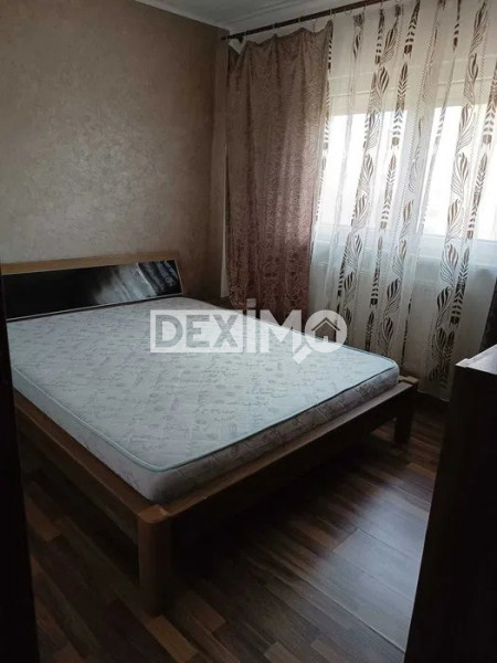 INEL II-APARTAMENT CU 4 CAMERE MOBILAT COMPLET GAZE LOC PARCARE