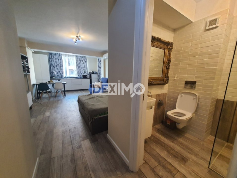 MAMAIA NORD - WHITE TOWER-STUDIO LA DOI PASI DE PLAJA