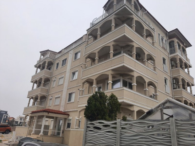 MAMAIA NORD-HANUL PIRATILOR-APARTAMENT 3 CAMERE ETAJ 1 LOC PARCARE