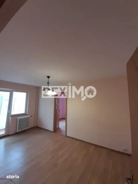 ETAJ 2 !!! SCOALA 8-APARTAMENT CU 2 CAMERE 