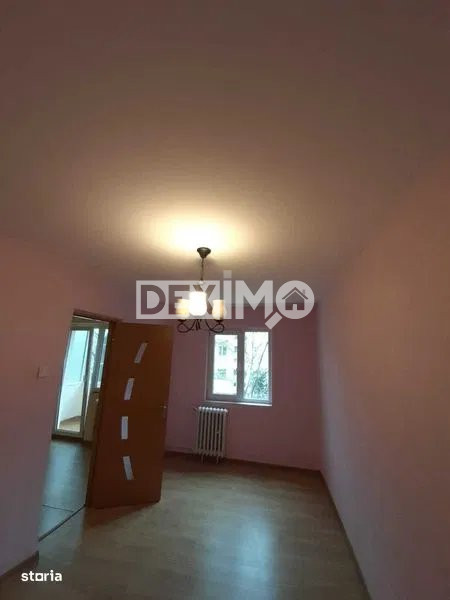 ETAJ 2 !!! SCOALA 8-APARTAMENT CU 2 CAMERE 