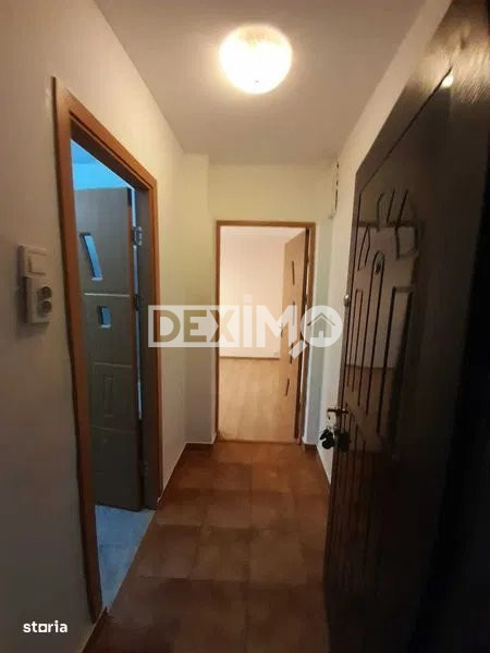 ETAJ 2 !!! SCOALA 8-APARTAMENT CU 2 CAMERE 