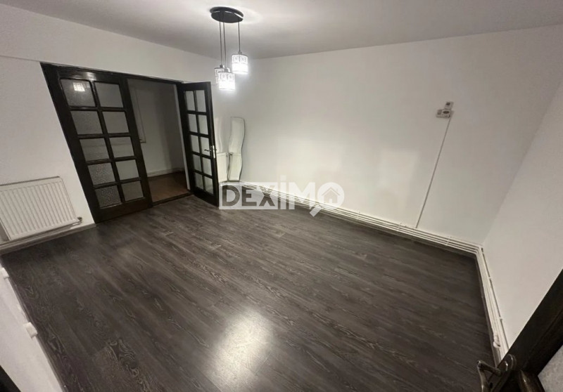 FALEZA NORD-APARTAMENT CU 3 CAMERE DECOMANDATE CENTRALA GAZE