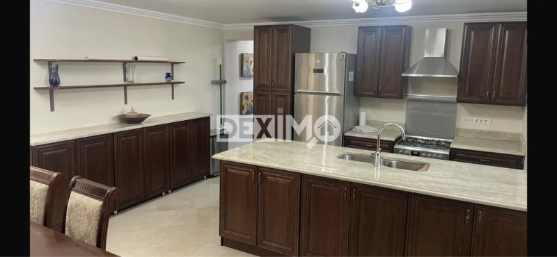 Vila de lux P+1 | 11 camere | Zona Kamsas | Finisaje Premium | Teren 760 mp |