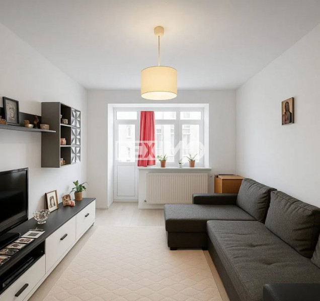 City Mall- Ap 3 camere decomandat – Etaj 2- Centrală gaze-Parcare-Vedere dubla