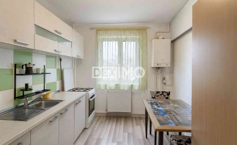 City Mall- Ap 3 camere decomandat – Etaj 2- Centrală gaze-Parcare-Vedere dubla