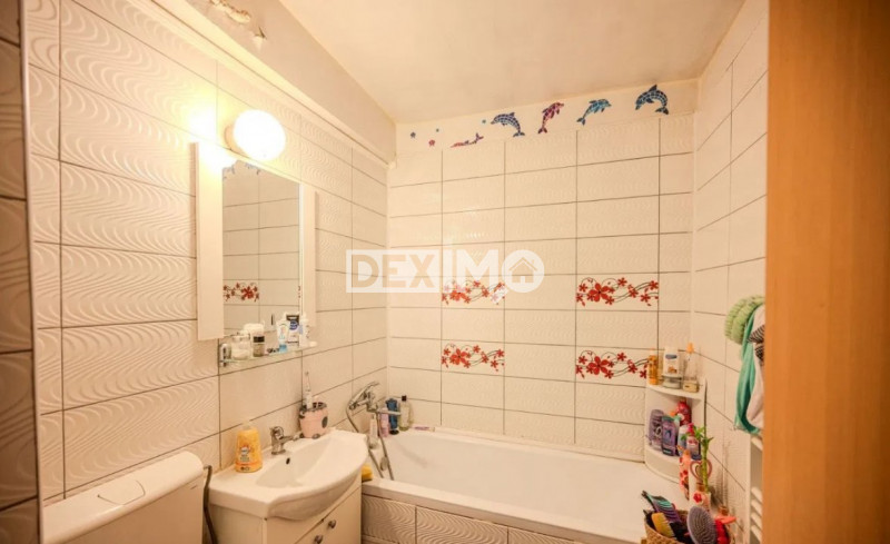 City Mall- Ap 3 camere decomandat – Etaj 2- Centrală gaze-Parcare-Vedere dubla