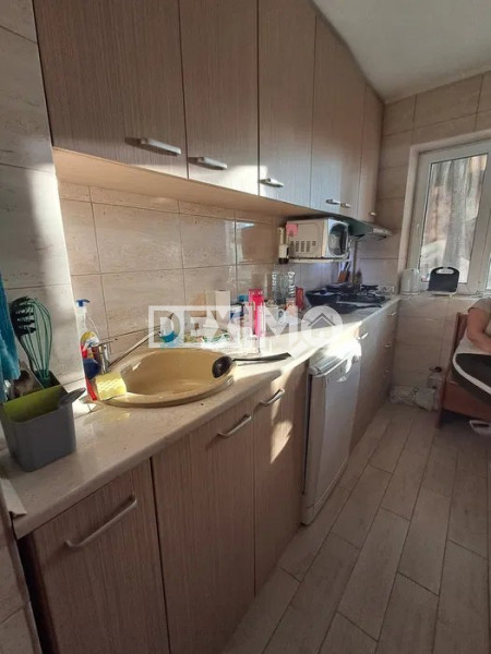 TOMIS NORD-CIRESICA 3 CAMERE DECOMANDATE CENTRALA GAZE