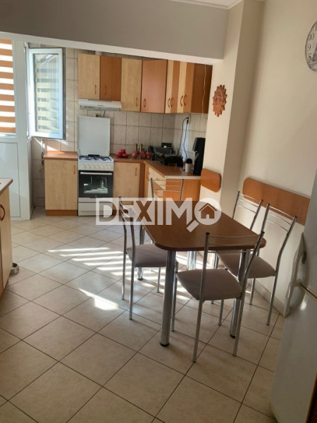 TOMIS III-MEGA IMAGE APARTAMENT CU 3 CAMERE 88 MP CENTRALA GAZE