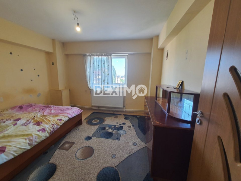 OCAZIE!!! FAR-KM 4 APARTAMENT CU 3 CAMERE CENTRALA GAZE