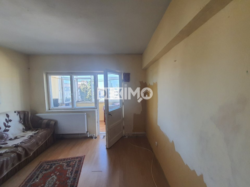 OCAZIE!!! FAR-KM 4 APARTAMENT CU 3 CAMERE CENTRALA GAZE