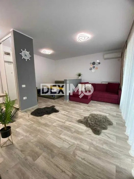 Studio La Malul Marii - Complet Accesorizat - Ocazie !