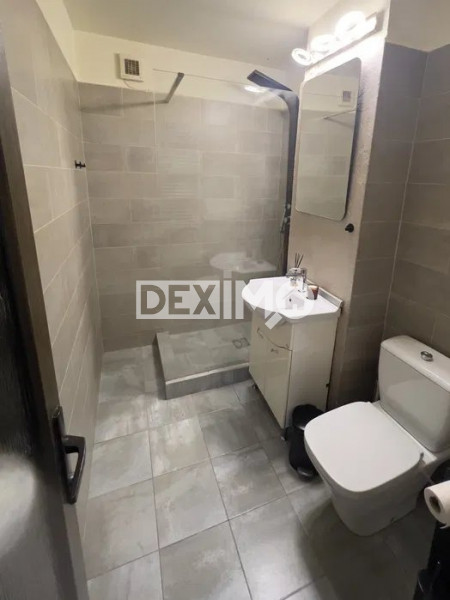 POARTA 6-APARTAMENT 2 CAMERE DECOMANDAT CENTRALA GAZE