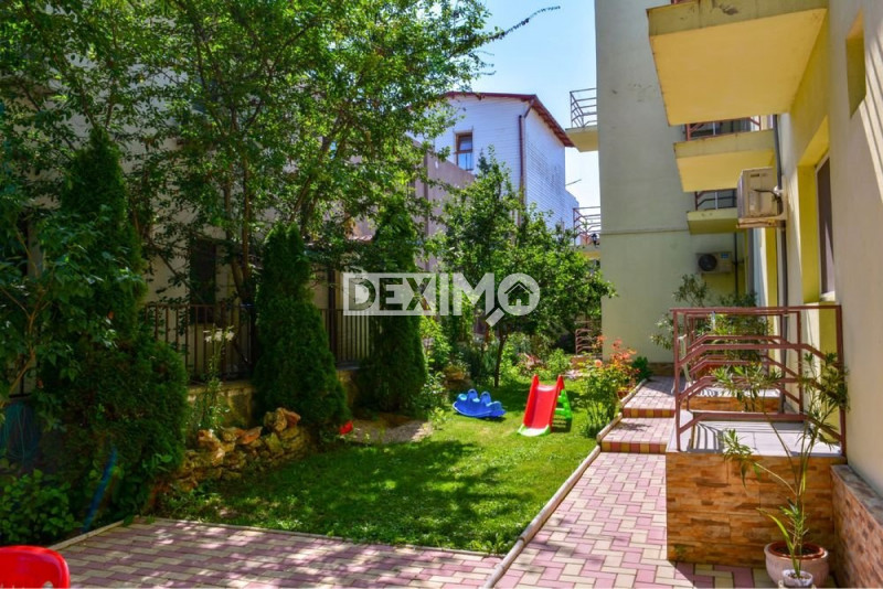 Vila 27 Camere - Localitatea Costinesti - 100m De Plaja