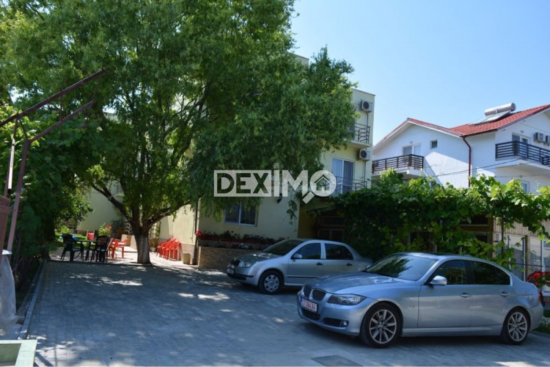 Vila 27 Camere - Localitatea Costinesti - 100m De Plaja