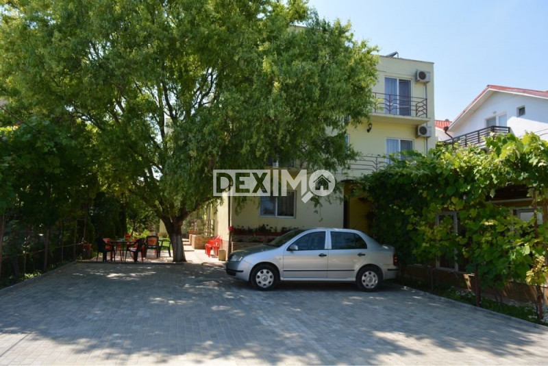 Vila 27 Camere - Localitatea Costinesti - 100m De Plaja