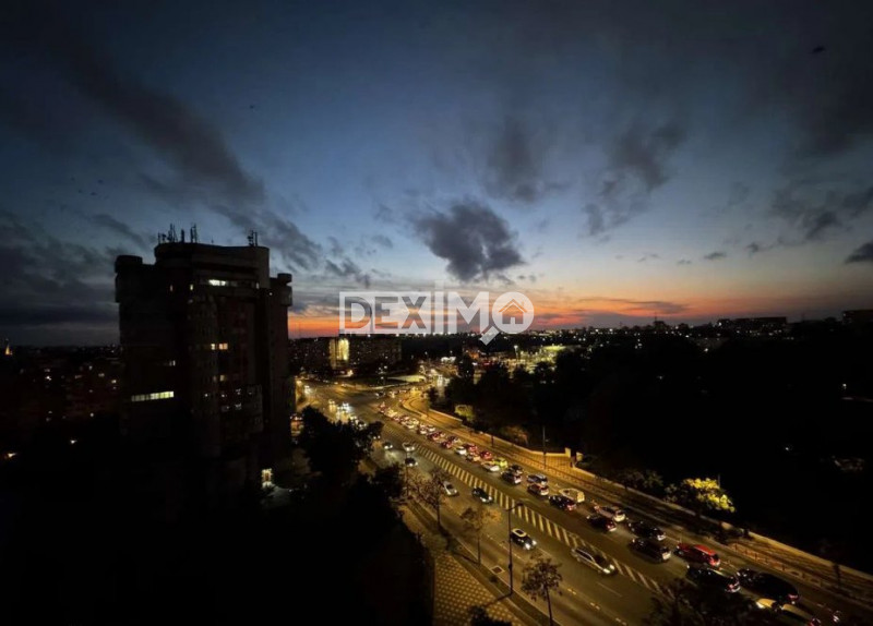 APARTAMENT MODERN DE LUX CU VEDERE DUBLA SPRE MARE SI PARC-ZONA GARA