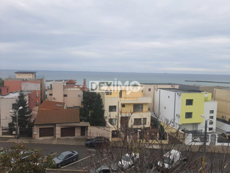 FALEZA NORD-CONSILIERI-APARTAMENT CU 3 CAMERE VEDERE CATRE MARE