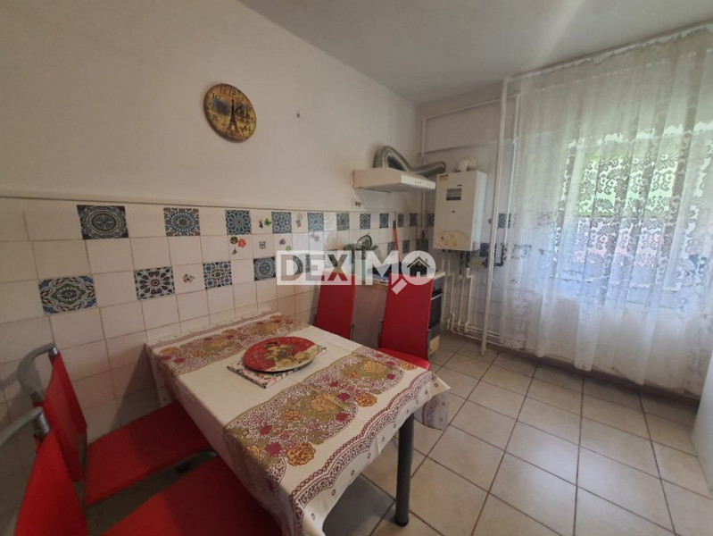 FALEZA NORD-CONSILIERI-APARTAMENT CU 3 CAMERE VEDERE CATRE MARE 600 Euro