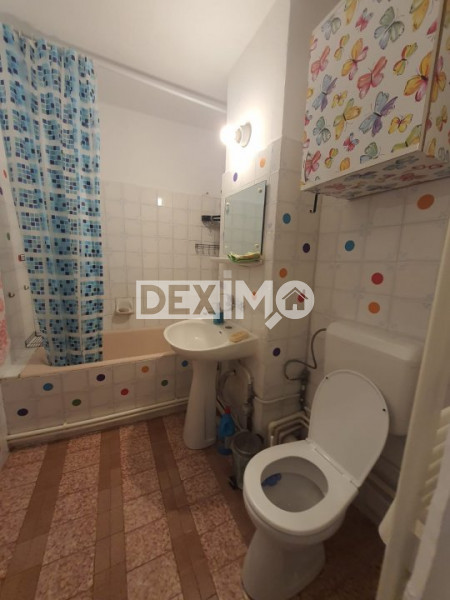 FALEZA NORD-CONSILIERI-APARTAMENT CU 3 CAMERE VEDERE CATRE MARE 600 Euro