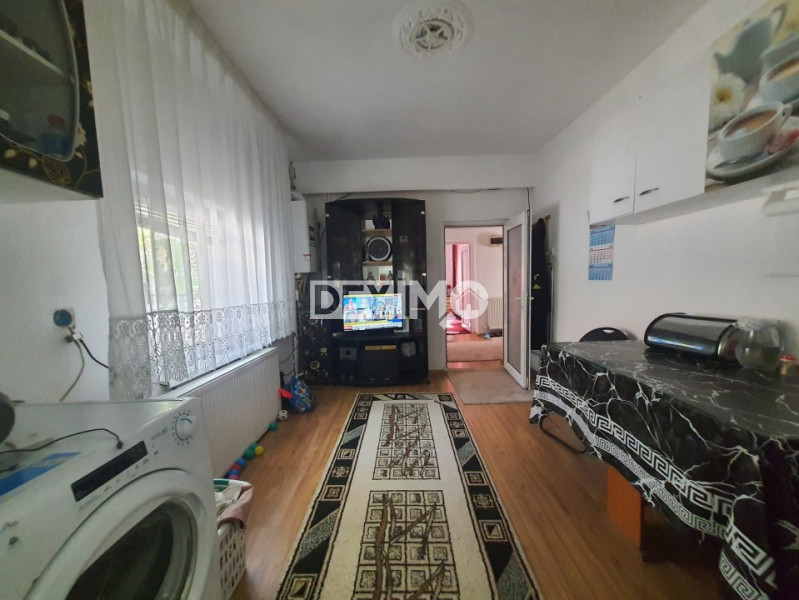 Casa In Ovidiu - La Doi Pasi De Lac - Teren Generos !